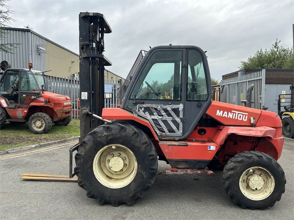 Manitou M26-4 - Bezceļu autokrāvējs: foto 2 Manitou M26-4 - Bezceļu autokrāvējs: foto 2