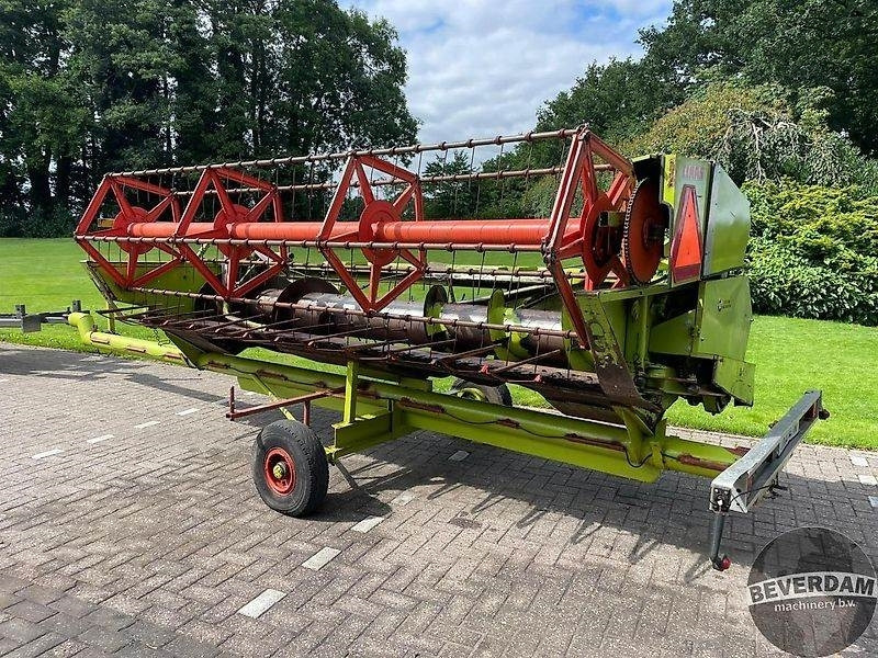 Claas maaibord 400 - Kombainu papildaprīkojums: foto 1 Claas maaibord 400 - Kombainu papildaprīkojums: foto 1