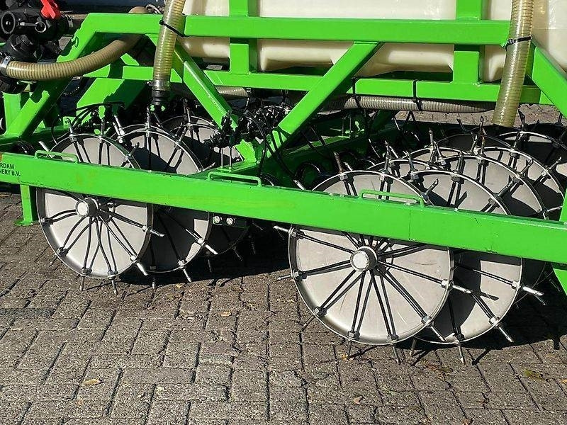 Minerālmēslu izkliedētājs Duport Liquiliser SW1319: foto 8