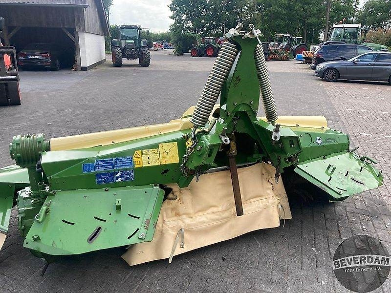 Krone Easy Cut B 1000 CV - EC F 320 CV - Pļāvējs: foto 4 Krone Easy Cut B 1000 CV - EC F 320 CV - Pļāvējs: foto 4