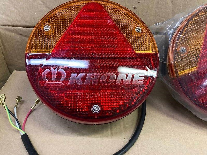 Krone achterlichten - Tālās gaismas - Lauksaimniecības tehnika: foto 4 Krone achterlichten - Tālās gaismas - Lauksaimniecības tehnika: foto 4