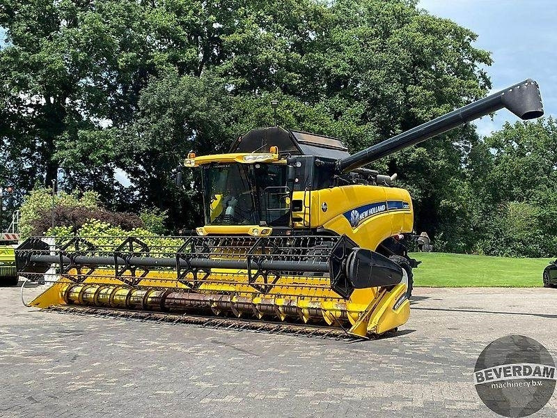 New Holland CX 8.80 - Labības kombains: foto 1 New Holland CX 8.80 - Labības kombains: foto 1