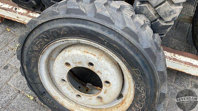 Riepa - Lauksaimniecības tehnika verschillende banden met velg: foto 10