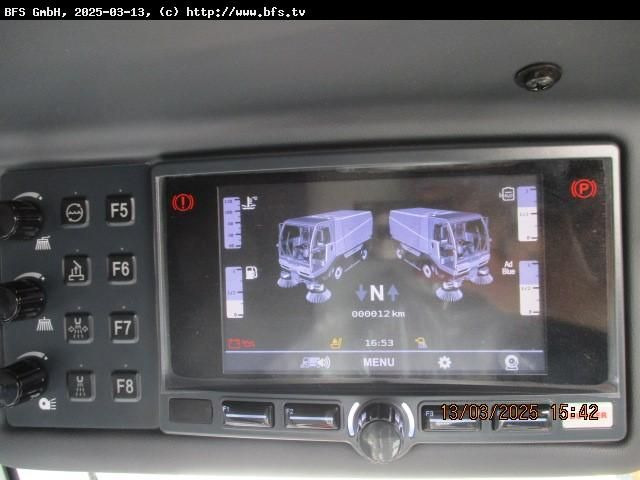 CityCat 5006 Bucher CC5006 beidseitig + Frontbes - Ielu tīrīšanas mašīna: foto 3 CityCat 5006 Bucher CC5006 beidseitig + Frontbes - Ielu tīrīšanas mašīna: foto 3