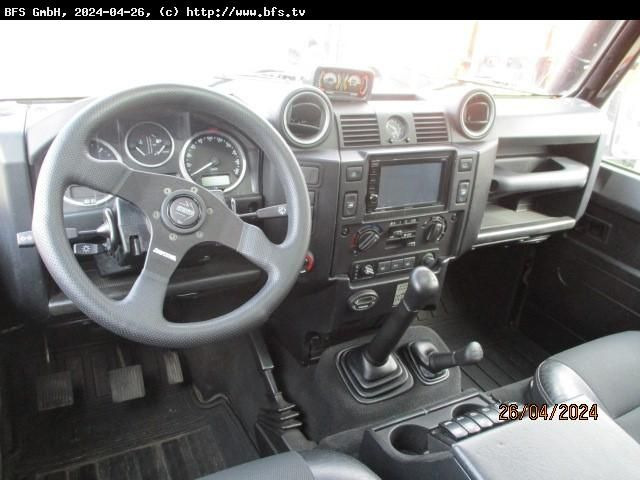 Defender 110 Td4 Land Rover Defender 110 TD4 - Vieglā automašīna: foto 3 Defender 110 Td4 Land Rover Defender 110 TD4 - Vieglā automašīna: foto 3