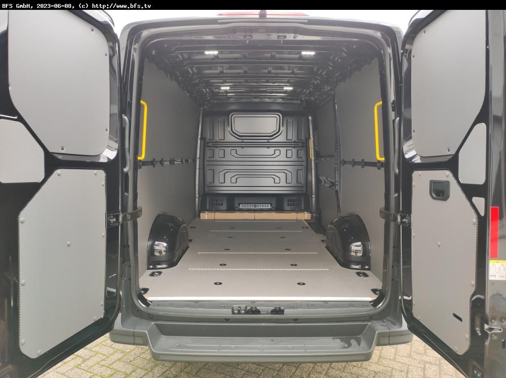 MAN TGE 3.140 4x2 SB Kastenwagen mit DSG und Dachre - Kravas mikroautobuss: foto 3 MAN TGE 3.140 4x2 SB Kastenwagen mit DSG und Dachre - Kravas mikroautobuss: foto 3