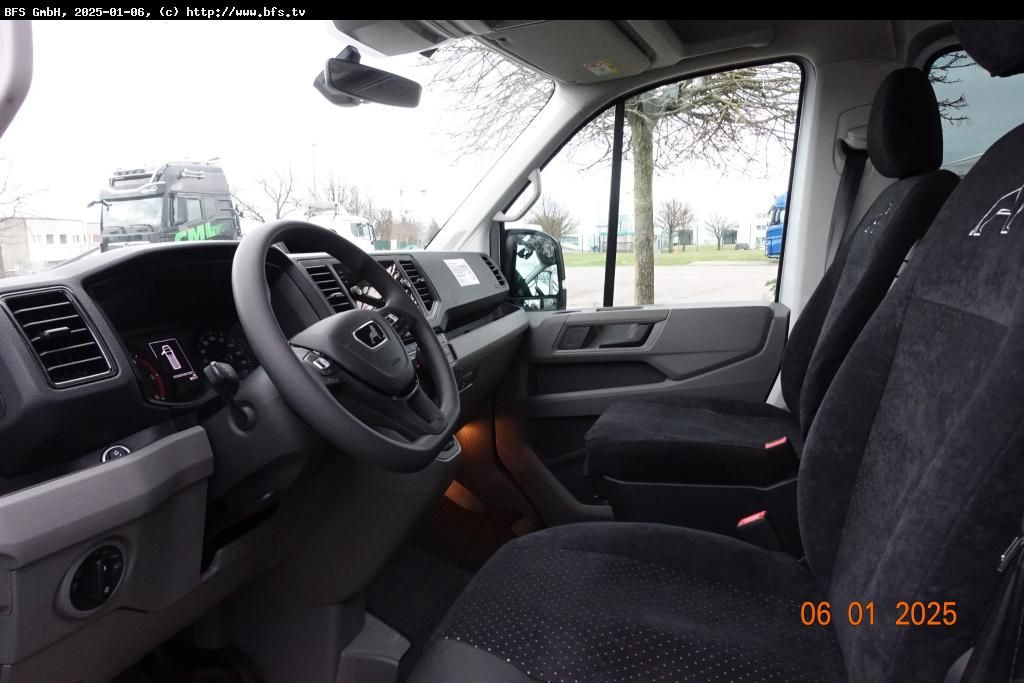 MAN TGE 3.180 4x2 F SB 8 Sitzer, Automatik, Anhängek - Mikroautobuss, Pasažieru furgons: foto 2 MAN TGE 3.180 4x2 F SB 8 Sitzer, Automatik, Anhängek - Mikroautobuss, Pasažieru furgons: foto 2