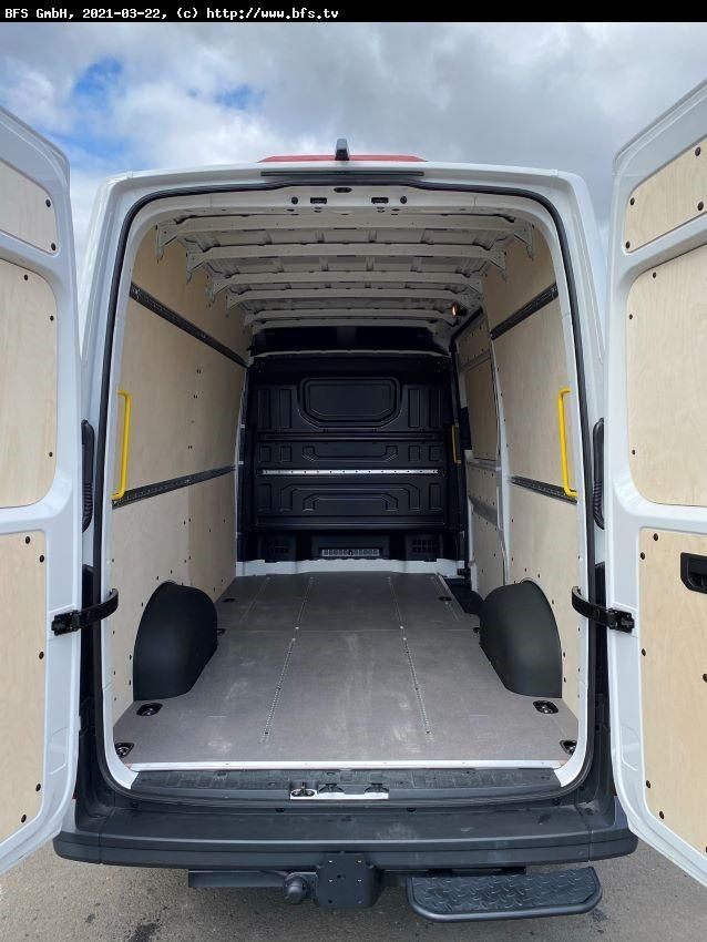 MAN TGE 3.180 4x2 F SB Frontantrieb/ 3 Sitzer, Autom - Kravas mikroautobuss: foto 4 MAN TGE 3.180 4x2 F SB Frontantrieb/ 3 Sitzer, Autom - Kravas mikroautobuss: foto 4