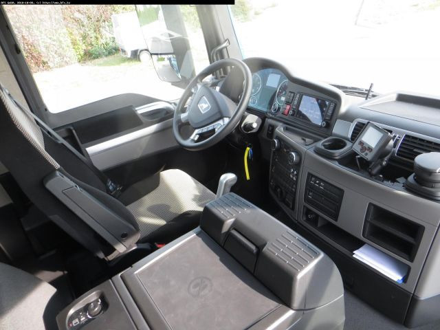 MAN TGS 18.420 4x4H BL HMF,Elektrokran 1820 K4 RC MAN TGS 18.420 4x4H BL HMF,Elektrokran 1820 K4 RC - Kravas automašīna pašizgāzējs: foto 4 MAN TGS 18.420 4x4H BL HMF,Elektrokran 1820 K4 RC MAN TGS 18.420 4x4H BL HMF,Elektrokran 1820 K4 RC - Kravas automašīna pašizgāzējs: foto 4