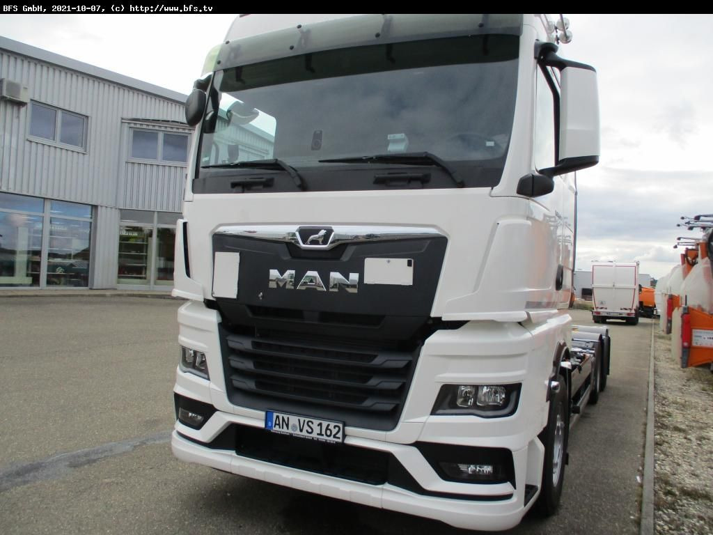 MAN TGX (TG3) 26.510 6x2-4 LL CH Multiwechsler - Konteineru vedējs/ Kravas automašīna ar noņemamā virsbūve: foto 1 MAN TGX (TG3) 26.510 6x2-4 LL CH Multiwechsler - Konteineru vedējs/ Kravas automašīna ar noņemamā virsbūve: foto 1