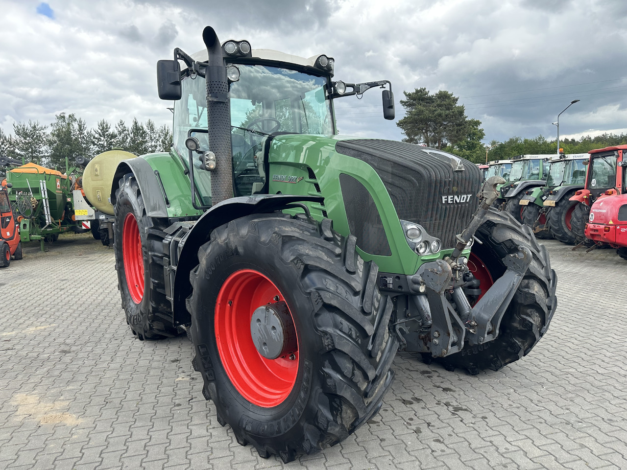 Fendt 927 VARIO PROFI - Traktors: foto 1 Fendt 927 VARIO PROFI - Traktors: foto 1
