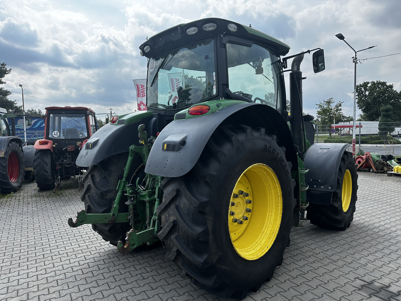 John Deere 6195R - Traktors: foto 2 John Deere 6195R - Traktors: foto 2