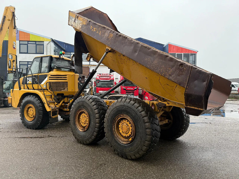 Caterpillar 725, CE, AIRCO, RETARDER, REAR CAMERA, AUTO LUBE, 23,5X25 TYERS - Artikulētias pašizgāzējs: foto 5 Caterpillar 725, CE, AIRCO, RETARDER, REAR CAMERA, AUTO LUBE, 23,5X25 TYERS - Artikulētias pašizgāzējs: foto 5