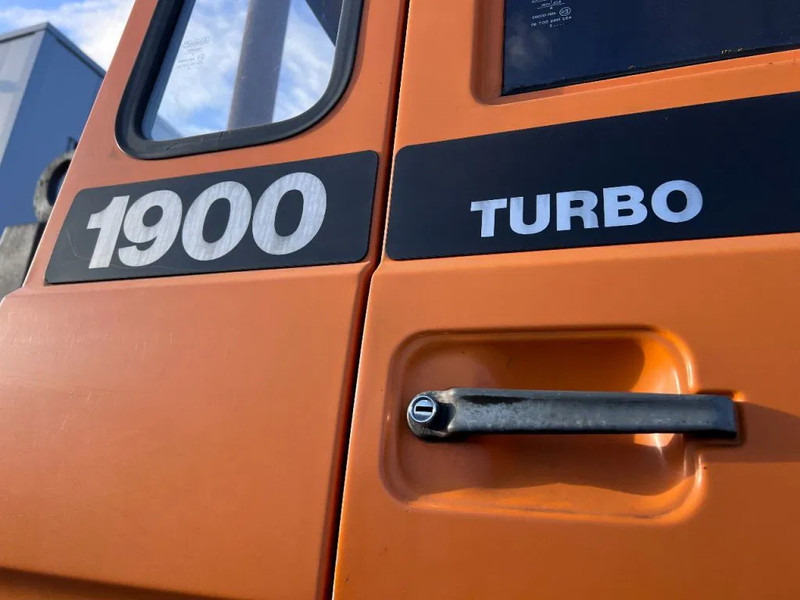 DAF 1900 TURBO 4X4 HOOKLIFT - Pacēlājs ar āķi: foto 4 DAF 1900 TURBO 4X4 HOOKLIFT - Pacēlājs ar āķi: foto 4