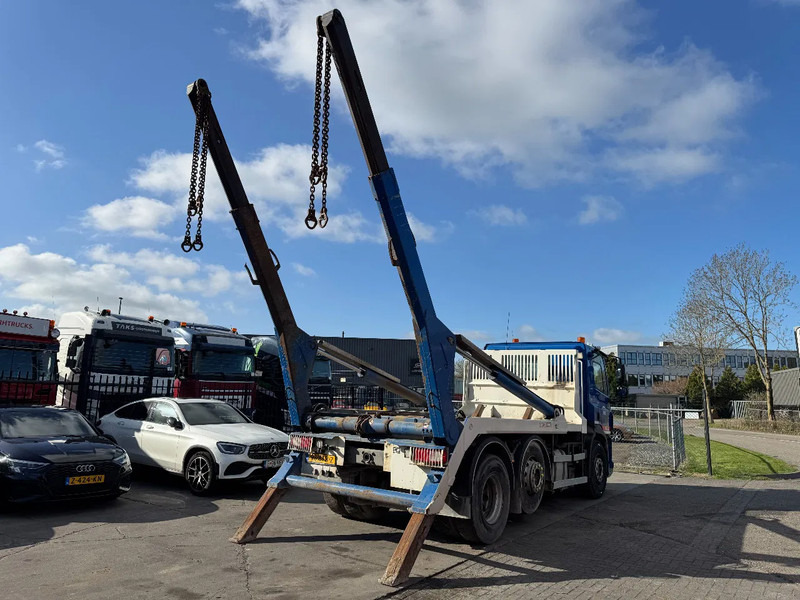 DAF CF 400 6X2 - EURO 6 + VDL P-18 + REMOTE + LIFT AXLE - Būvgružu konteineru vedējs: foto 3 DAF CF 400 6X2 - EURO 6 + VDL P-18 + REMOTE + LIFT AXLE - Būvgružu konteineru vedējs: foto 3