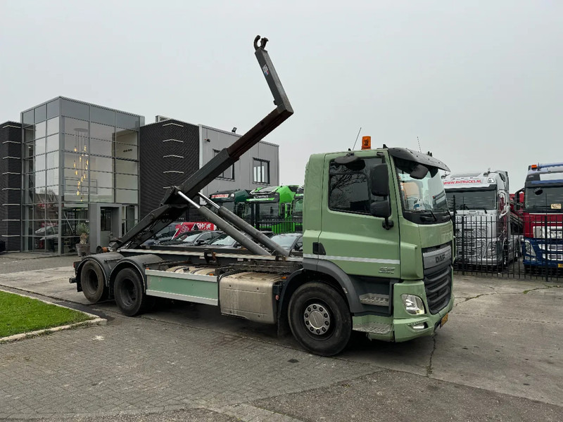 DAF CF 440 6X2 EURO 6 21T VDL HOOK - Pacēlājs ar āķi: foto 2 DAF CF 440 6X2 EURO 6 21T VDL HOOK - Pacēlājs ar āķi: foto 2