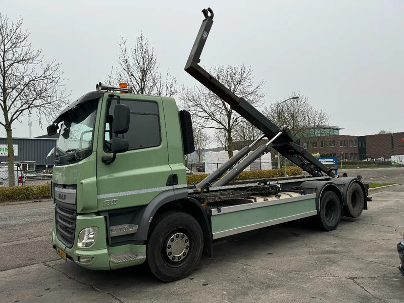 DAF CF 440 6X2 EURO 6 21T VDL HOOK - Pacēlājs ar āķi: foto 1 DAF CF 440 6X2 EURO 6 21T VDL HOOK - Pacēlājs ar āķi: foto 1