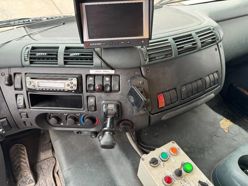 Asenizācijas mašīna DAF CF 75.250 6X2 EURO 3 VACUUM CLEANER: foto 13