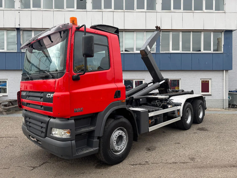 DAF CF 85.430 6X4 EURO 3 FULL STEEL VDL 25 TON - Pacēlājs ar āķi: foto 4 DAF CF 85.430 6X4 EURO 3 FULL STEEL VDL 25 TON - Pacēlājs ar āķi: foto 4