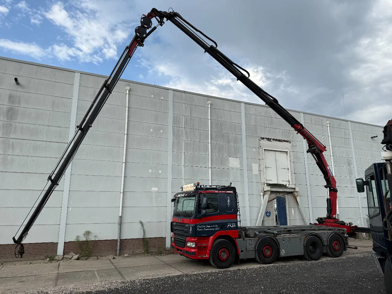 DAF CF 85.460 8X2 + YEAR 2016 HMF CRANE 2620-K4 + FLYJIB + WINCH + REMOTE - Kravas automašīna - kabeļu sistēma, Kravas auto ar manipulatoru: foto 4 DAF CF 85.460 8X2 + YEAR 2016 HMF CRANE 2620-K4 + FLYJIB + WINCH + REMOTE - Kravas automašīna - kabeļu sistēma, Kravas auto ar manipulatoru: foto 4