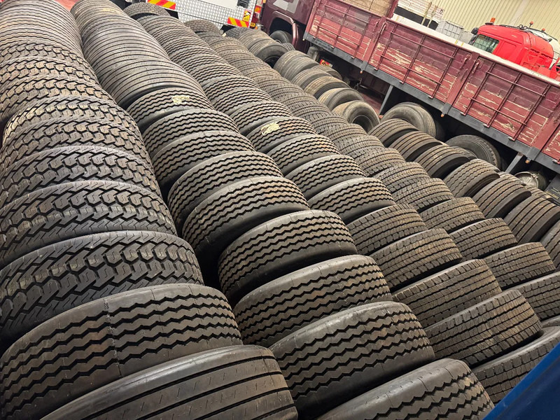 Diversen COVERBANDEN *315/60R22.5 / 385/55R22.5 / 385/65R22.5 TYRES - Riepa - Kravas automašīna: foto 1 Diversen COVERBANDEN *315/60R22.5 / 385/55R22.5 / 385/65R22.5 TYRES - Riepa - Kravas automašīna: foto 1