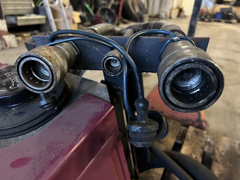 Diversen GARDNER DENVER COMPRESSOR + OMFT PTO - Dzinējs un rezerves daļas - Kravas automašīna: foto 4 Diversen GARDNER DENVER COMPRESSOR + OMFT PTO - Dzinējs un rezerves daļas - Kravas automašīna: foto 4