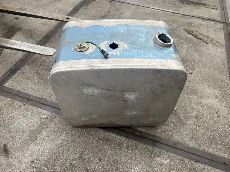Diversen Hydrauliek tank l 70 b 45 h 62 - Hidraulika - Kravas automašīna: foto 4 Diversen Hydrauliek tank l 70 b 45 h 62 - Hidraulika - Kravas automašīna: foto 4