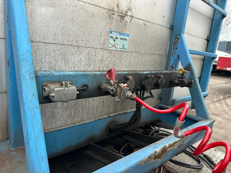 Floor 2 AXLE STEERING an 2 LIFT AXLE - Bortu puspiekabe/ Platforma: foto 2 Floor 2 AXLE STEERING an 2 LIFT AXLE - Bortu puspiekabe/ Platforma: foto 2