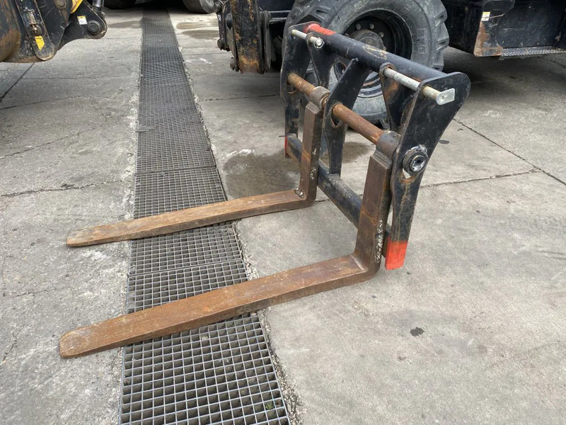 Teleskopiskais iekrāvējs Haulotte HTL 4017 - 4X4X4 - 5.617 HOURS - 17 METER - 4.000 KG: foto 11 Teleskopiskais iekrāvējs Haulotte HTL 4017 - 4X4X4 - 5.617 HOURS - 17 METER - 4.000 KG: foto 11