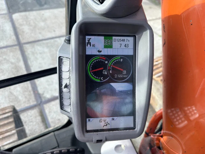 Hitachi ZX350LC-5B CE - Kāpurķēžu ekskavators: foto 4 Hitachi ZX350LC-5B CE - Kāpurķēžu ekskavators: foto 4