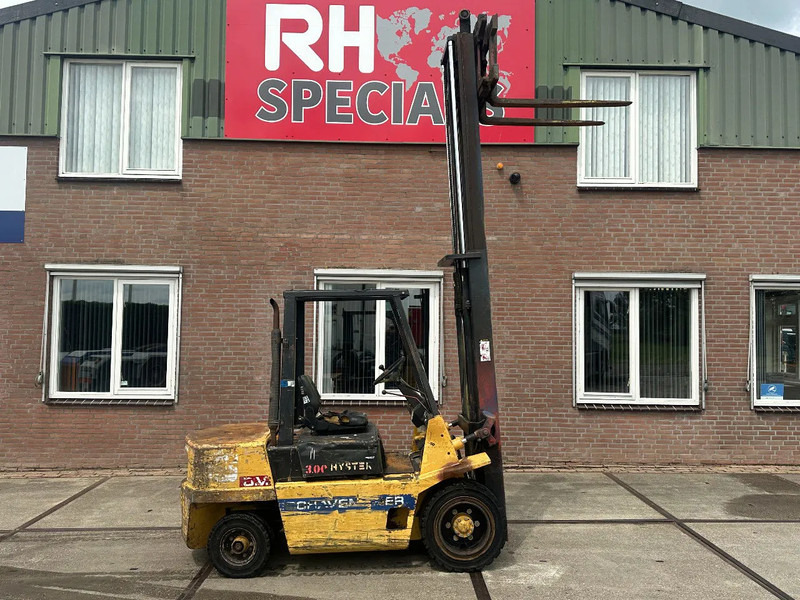 Hyster H3.00XL - 3 TONS - Dīzeļiekrāvējs: foto 1 Hyster H3.00XL - 3 TONS - Dīzeļiekrāvējs: foto 1