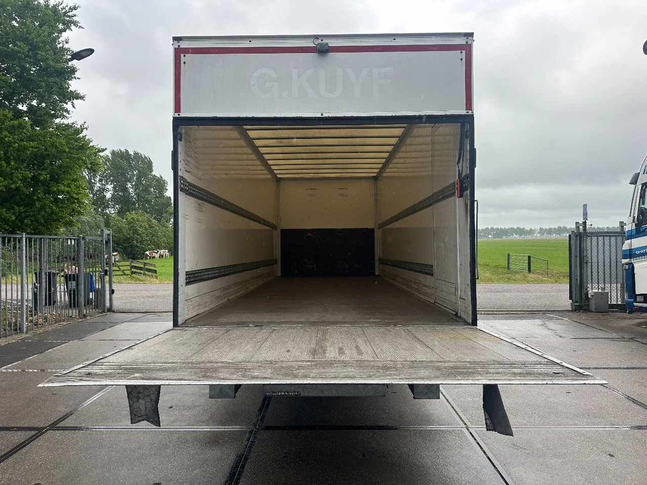Iveco ML 120 -220 L, DHOLLANDIA LIFT, BOX 726X250X240 - Kravas automašīna ar slēgto virsbūvi: foto 5 Iveco ML 120 -220 L, DHOLLANDIA LIFT, BOX 726X250X240 - Kravas automašīna ar slēgto virsbūvi: foto 5