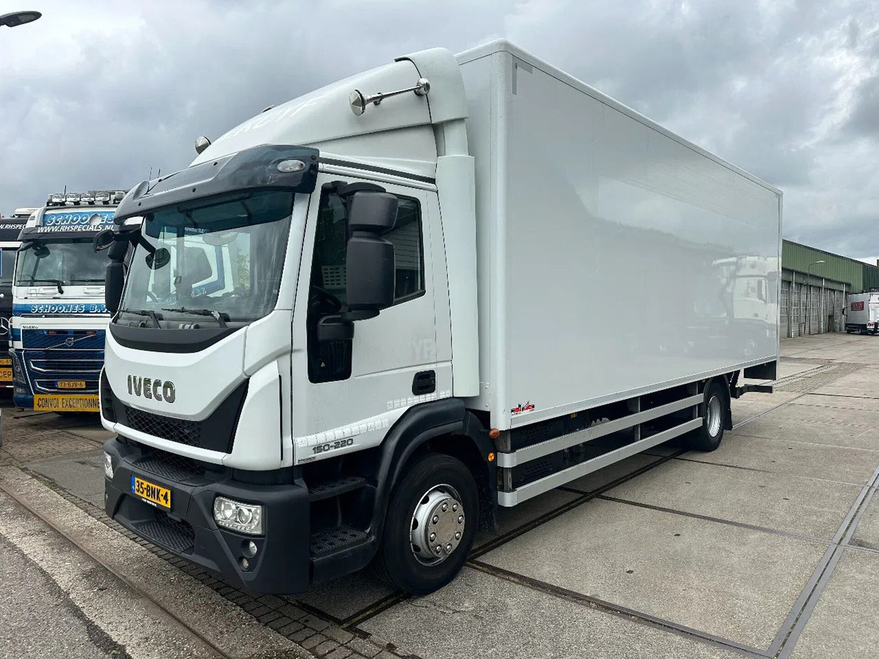 Iveco ML 150 -220, DHOLLANDIA LIFT, BOX 760X250X250 CM - Kravas automašīna ar slēgto virsbūvi: foto 1 Iveco ML 150 -220, DHOLLANDIA LIFT, BOX 760X250X250 CM - Kravas automašīna ar slēgto virsbūvi: foto 1