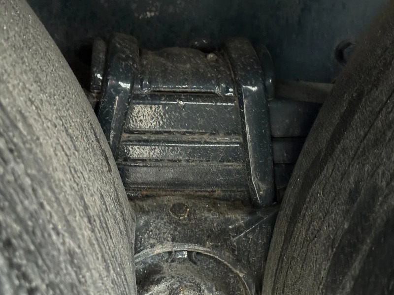 Iveco Trakker 360 6X4 EURO 6 + PALFINGER PK20001K + REMOTE CONTROL - Bortu kravas automašīna/ Platforma, Kravas auto ar manipulatoru: foto 5 Iveco Trakker 360 6X4 EURO 6 + PALFINGER PK20001K + REMOTE CONTROL - Bortu kravas automašīna/ Platforma, Kravas auto ar manipulatoru: foto 5