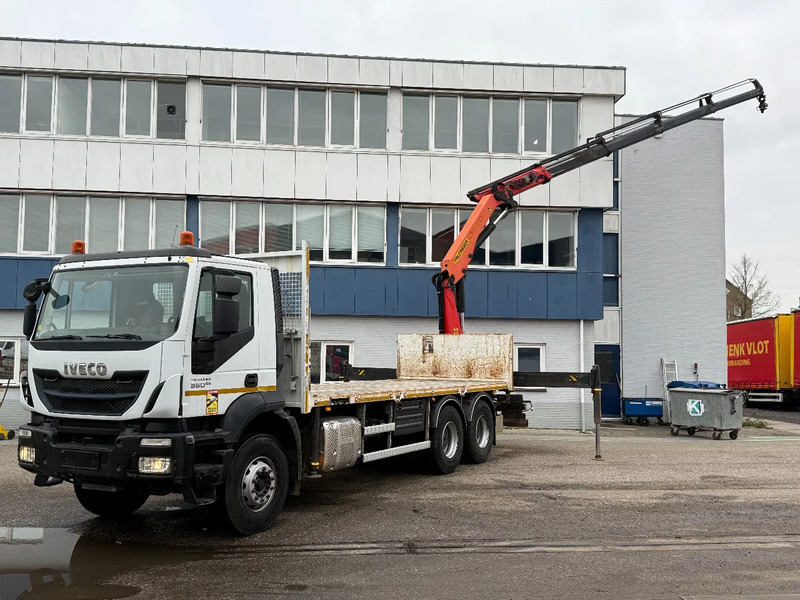 Iveco Trakker 360 6X4 EURO 6 + PALFINGER PK20001K + REMOTE CONTROL - Bortu kravas automašīna/ Platforma, Kravas auto ar manipulatoru: foto 1 Iveco Trakker 360 6X4 EURO 6 + PALFINGER PK20001K + REMOTE CONTROL - Bortu kravas automašīna/ Platforma, Kravas auto ar manipulatoru: foto 1