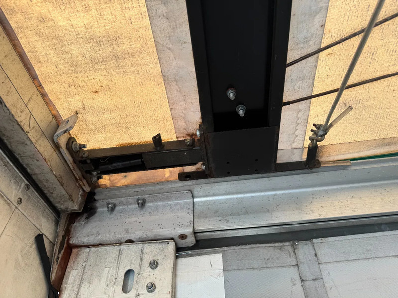 Kässbohrer MAXIMA 3 X SAF AXLE + SLINDING ROOF DISC BRAKES - Tenta puspiekabe: foto 4 Kässbohrer MAXIMA 3 X SAF AXLE + SLINDING ROOF DISC BRAKES - Tenta puspiekabe: foto 4