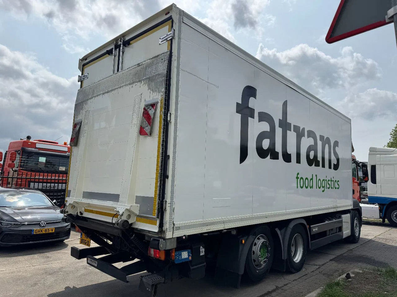 MAN TGS 26.440 6X2 - EURO 6 + THERMKING T-800R + DAU - Kravas automašīna refrižerators: foto 4 MAN TGS 26.440 6X2 - EURO 6 + THERMKING T-800R + DAU - Kravas automašīna refrižerators: foto 4