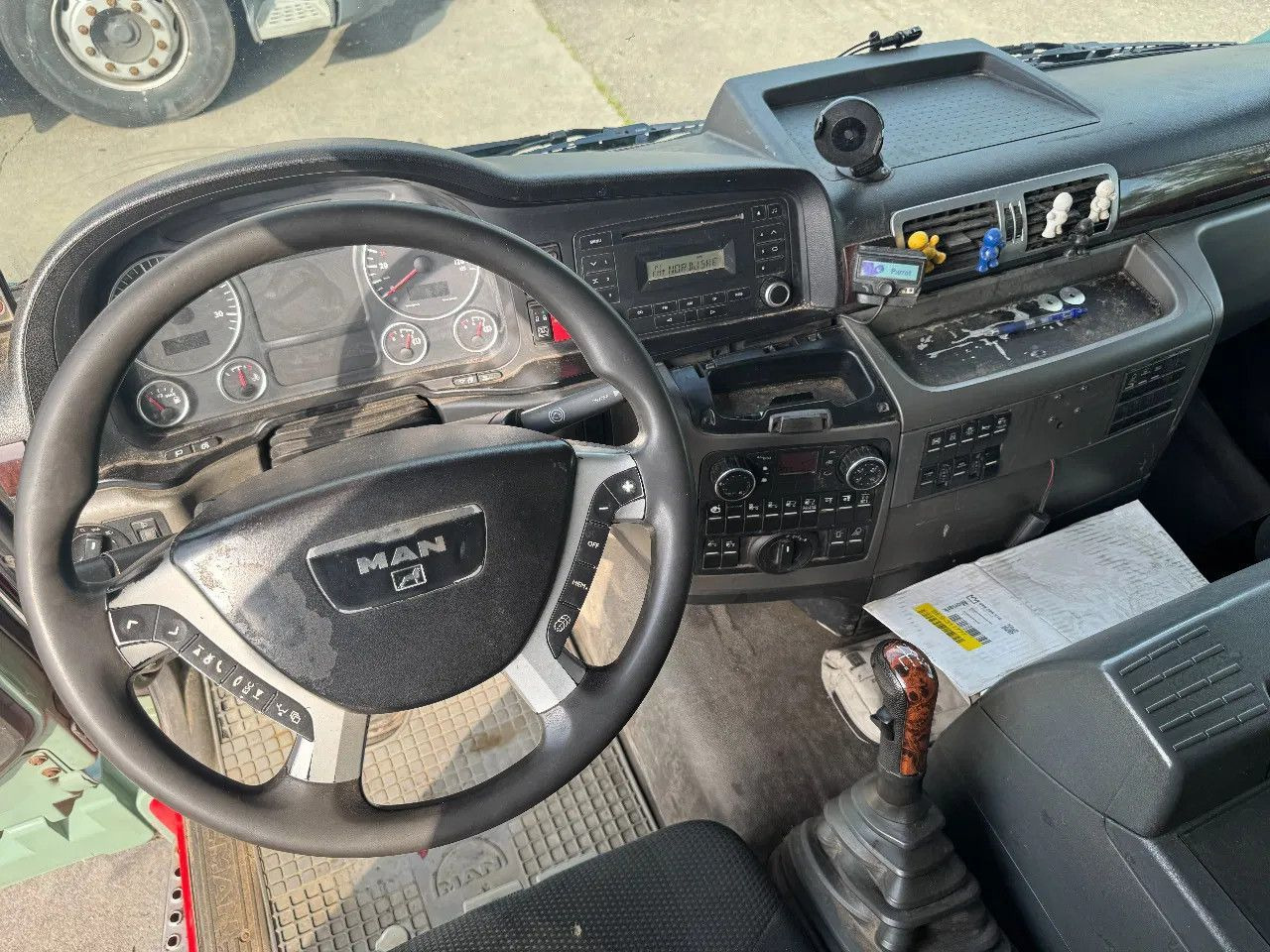 Pacēlājs ar āķi, Kravas auto ar manipulatoru MAN TGS 35.480 8X4 HMF 2420 K5 + HMF ABLE + REMOTE C: foto 13