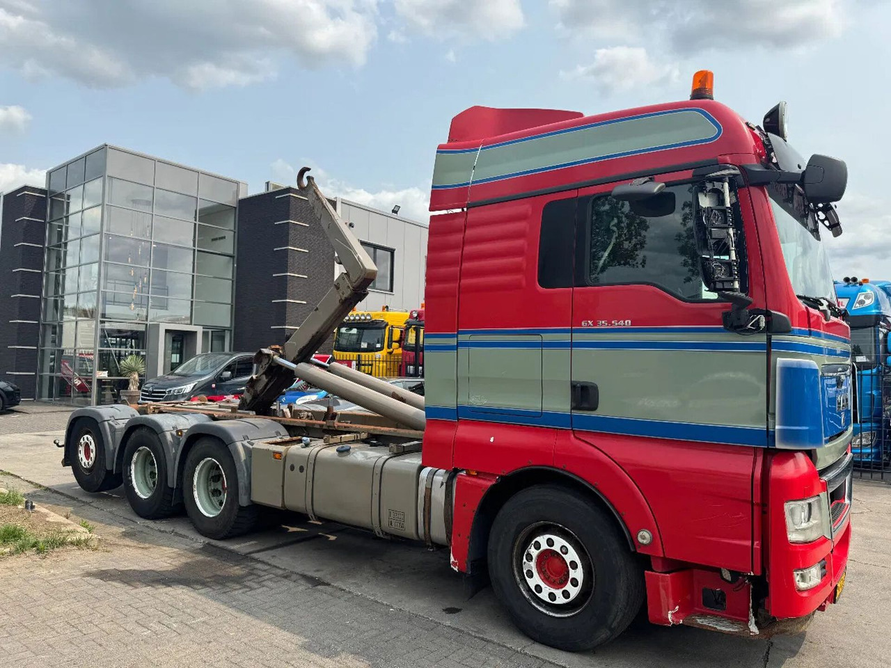 MAN TGX 35.540 - 8X4 - EURO 5 + AJK HOOK + LIFT/STEE - Pacēlājs ar āķi: foto 3 MAN TGX 35.540 - 8X4 - EURO 5 + AJK HOOK + LIFT/STEE - Pacēlājs ar āķi: foto 3