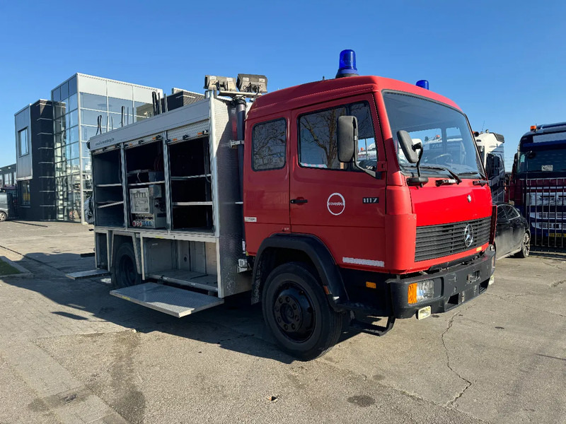 Mercedes-Benz 1117 4X2 FIRE TRUCK HIAB 050A ONLY 105787 KM - Ugunsdzēsēju mašīna: foto 5 Mercedes-Benz 1117 4X2 FIRE TRUCK HIAB 050A ONLY 105787 KM - Ugunsdzēsēju mašīna: foto 5