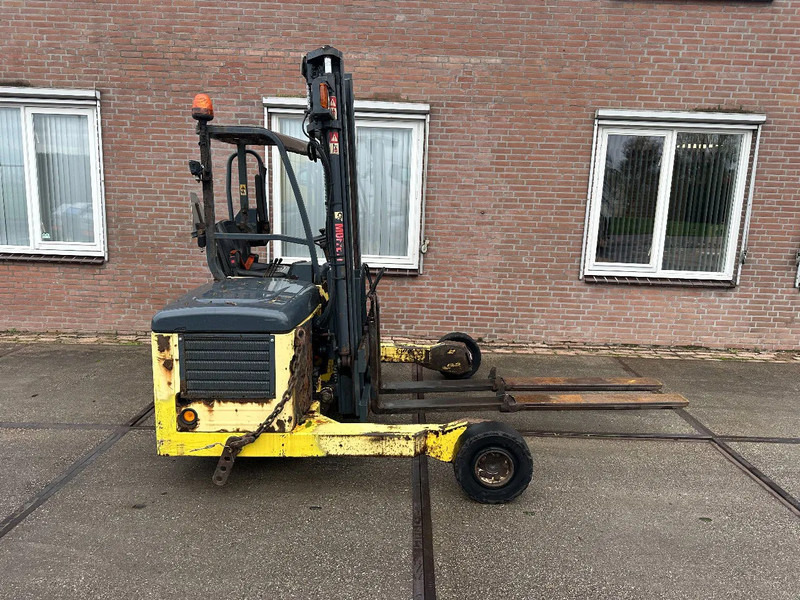 Moffett M4 25.3 2,5 TON SIDESHIFT DIESEL MEENEEMHEFTRUCK - Mobilais autoiekrāvējs: foto 4 Moffett M4 25.3 2,5 TON SIDESHIFT DIESEL MEENEEMHEFTRUCK - Mobilais autoiekrāvējs: foto 4