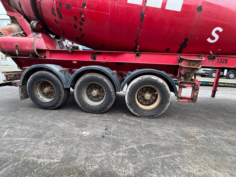 Müller-Mitteltal SF 37,5 BM LIEBHERR MIXER 3X BPW AXLE WATER TANK DEUT MOTOR - Betona maisītājs puspiekabe: foto 4 Müller-Mitteltal SF 37,5 BM LIEBHERR MIXER 3X BPW AXLE WATER TANK DEUT MOTOR - Betona maisītājs puspiekabe: foto 4