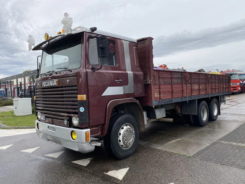 Scania LB141 V8 141 V8 - 6X2 - BOX 7,35 METER - Bortu kravas automašīna/ Platforma: foto 1 Scania LB141 V8 141 V8 - 6X2 - BOX 7,35 METER - Bortu kravas automašīna/ Platforma: foto 1
