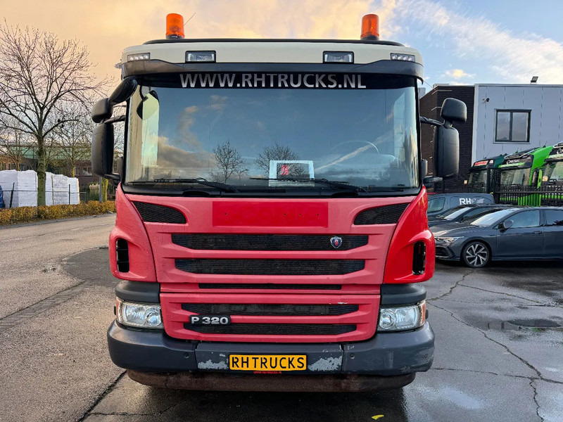Scania P320 6X2 - EURO 6 + HIAB XS 144 HIPRO + REMOTE + HIAB HOOK + RETARDER - Kravas auto ar manipulatoru: foto 3 Scania P320 6X2 - EURO 6 + HIAB XS 144 HIPRO + REMOTE + HIAB HOOK + RETARDER - Kravas auto ar manipulatoru: foto 3