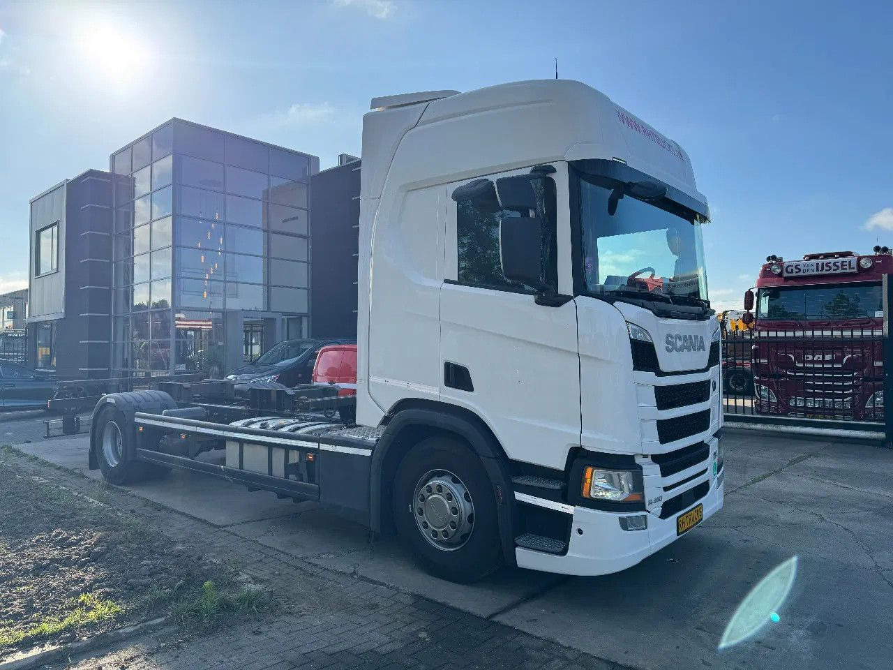 Scania R410 EURO 6 NGS BDF CHASSIS - Konteineru vedējs/ Kravas automašīna ar noņemamā virsbūve: foto 3 Scania R410 EURO 6 NGS BDF CHASSIS - Konteineru vedējs/ Kravas automašīna ar noņemamā virsbūve: foto 3