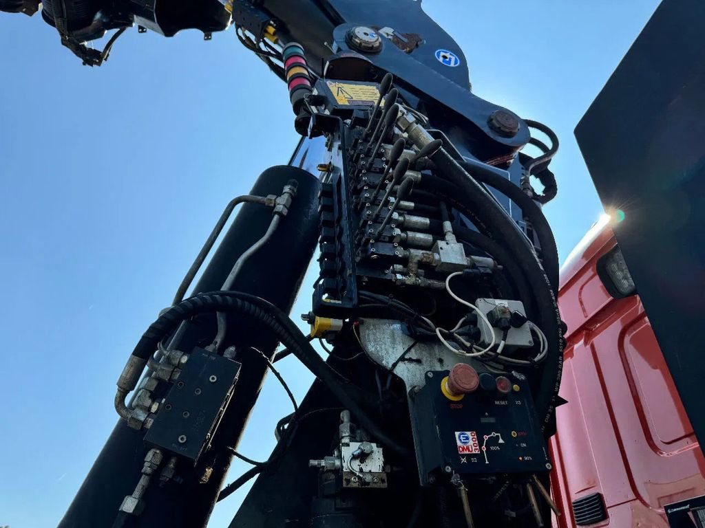 Kravas auto ar manipulatoru Scania R560 V8 8X2 + EFFER CRANE 1550 6S + FLYJIP 6XHYD: foto 12