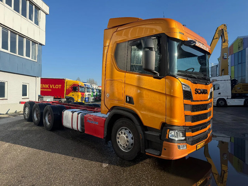Scania R730 V8 NGS 8X4 EURO 6 + RETARDER - BIG AXLES - Šasija kravas automašīna: foto 3 Scania R730 V8 NGS 8X4 EURO 6 + RETARDER - BIG AXLES - Šasija kravas automašīna: foto 3