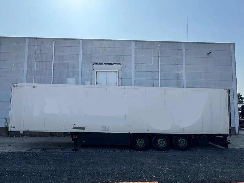 Schmitz Cargobull SKO 24 + THERMO KING SPECTRUM + 3X SAF AXLE - Puspiekabe refrižerators: foto 2 Schmitz Cargobull SKO 24 + THERMO KING SPECTRUM + 3X SAF AXLE - Puspiekabe refrižerators: foto 2