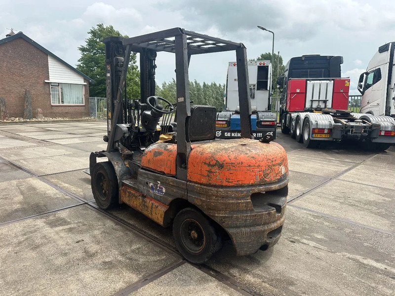 Autokrāvējs Toyota 6FDF 30 3 TO: foto 13