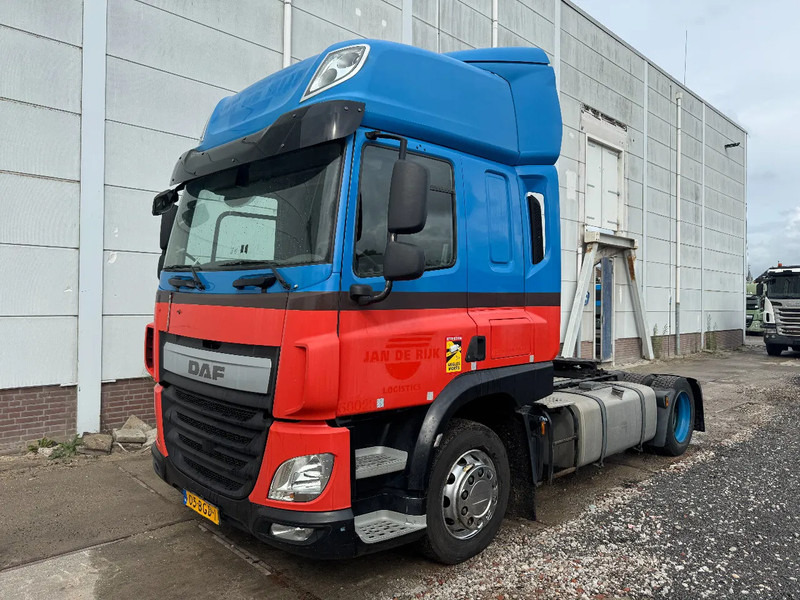 DAF CF 400 4X2 EURO 6 - Vilcējs: foto 1 DAF CF 400 4X2 EURO 6 - Vilcējs: foto 1